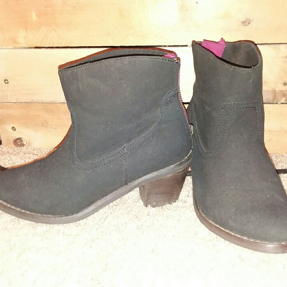 Skechers booties